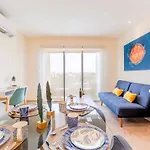 Roof Pool, Gym, Full Kitchen, 4 Blocks To 5Th Ave