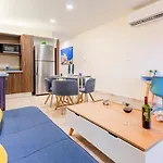Roof Pool, Gym, Full Kitchen, 4 Blocks To 5Th Ave